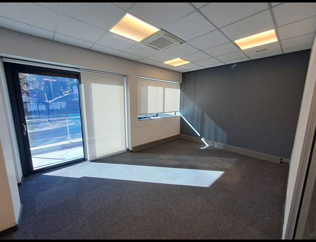 3,438M² OFFICE FOR SALE IN WAVERLEY